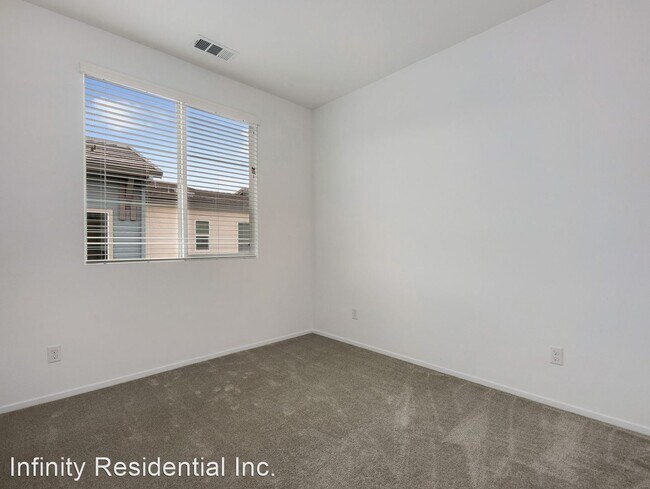 Building Photo - 3 br, 2.5 bath House - 747 Savi Drive  #104