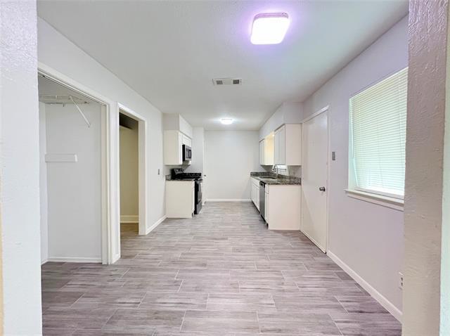 Building Photo - 2121 Spanish Trail