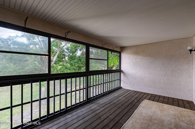 Building Photo - 3549 Muirfield Dr