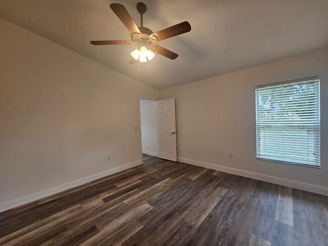 Building Photo - 308 Highland Meadows Dr