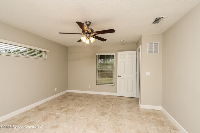 Building Photo - 497 Schenley St SW