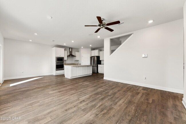 Building Photo - 3000 Rachel Pl