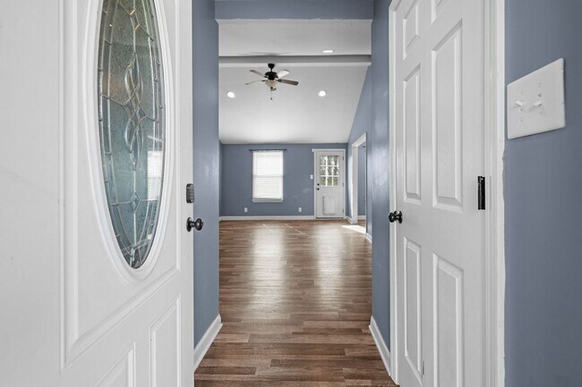 Building Photo - 2701 E Copeland Ct