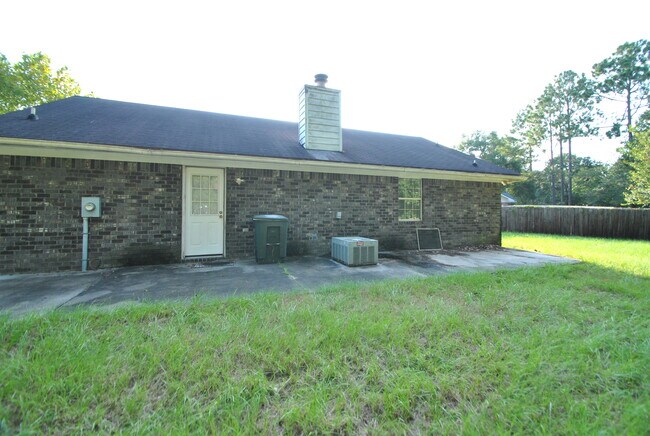 Building Photo - 1256 Chinook Way