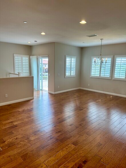 Building Photo - 715 Garonne St