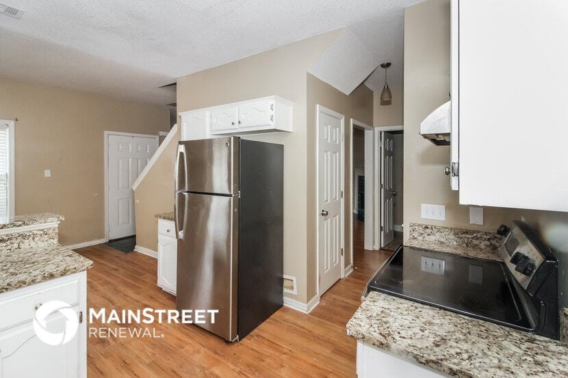 Building Photo - 768 Breeze Way