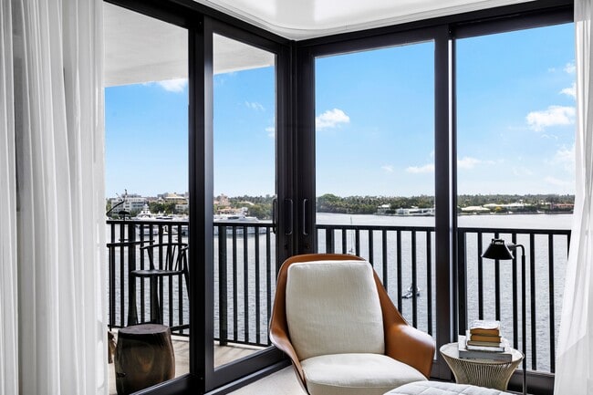 Building Photo - 1200 S Flagler Dr