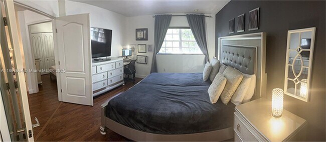 Building Photo - 12406 NW 7th Ln