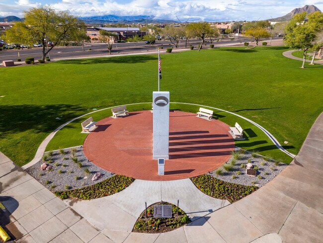 Building Photo - 43014 N Hudson Ct