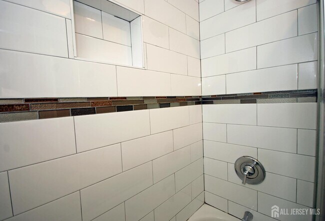 Building Photo - 9 Sandpiper Dr