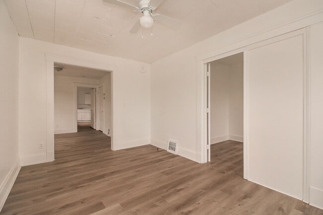 Building Photo - 7415 Elton Ave