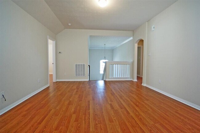 Building Photo - 24503 Hikers Bend Dr