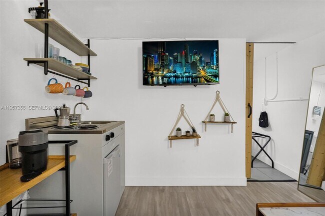 Building Photo - 274 NW 43rd St