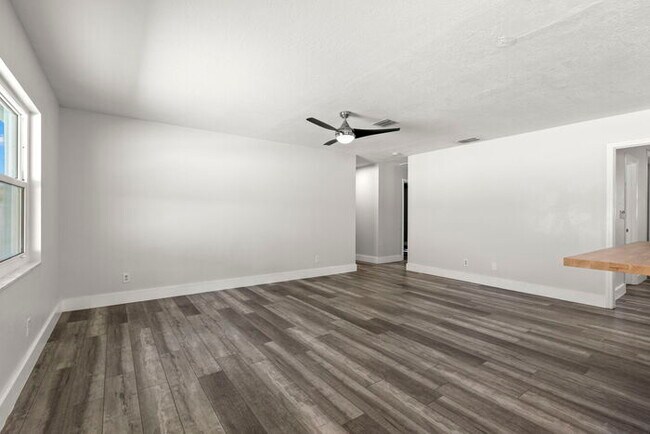 Building Photo - Home For Rent in Fortuna Park WITH A POOL!
