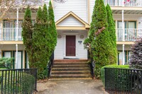 Building Photo - Charming Condo in Prime Raleigh Location!