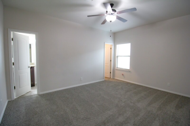 Building Photo - 13276 Emerald Isle St