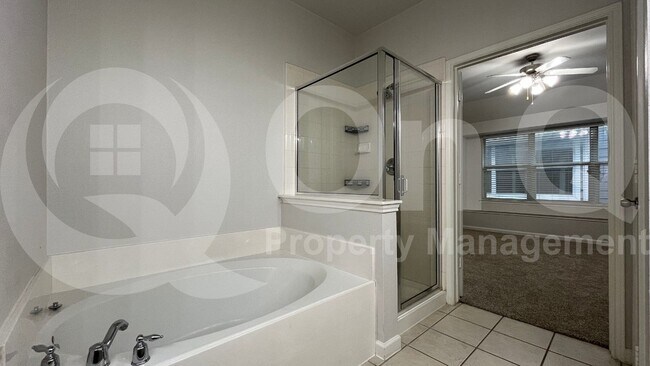 Building Photo - 1509 Lacewing Dr