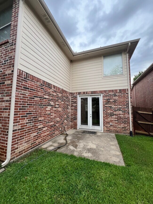 Building Photo - Rare Opportunity- 3-Bedroom Home in Gated ...