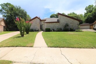 Building Photo - 1819 Fall Meadow Dr