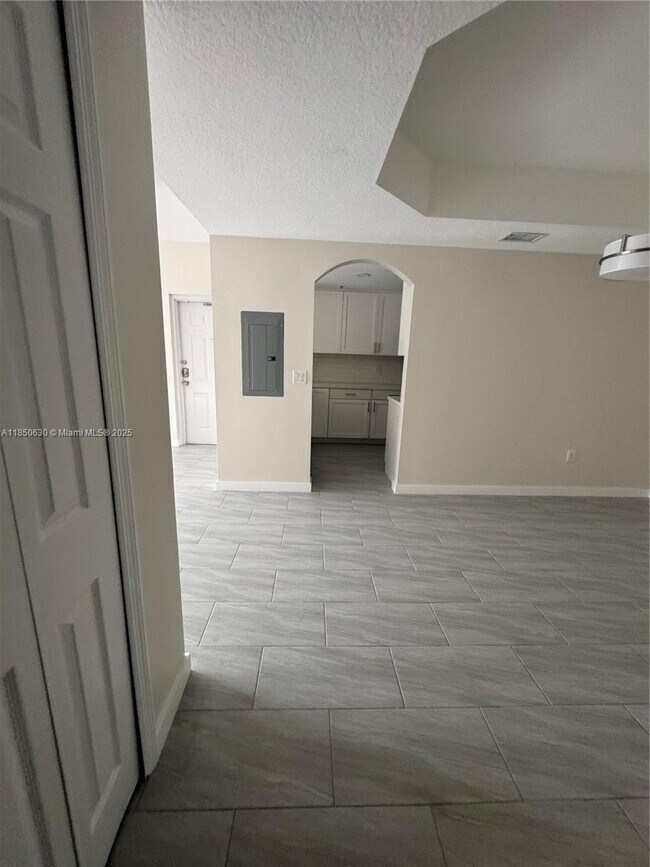 Building Photo - 6420 NW 114th Ave
