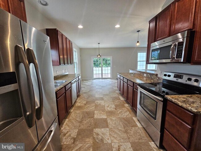 Building Photo - 270 Waterway Dr
