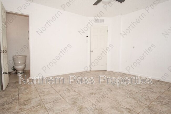 Building Photo - 8125 Loma Terrace Rd
