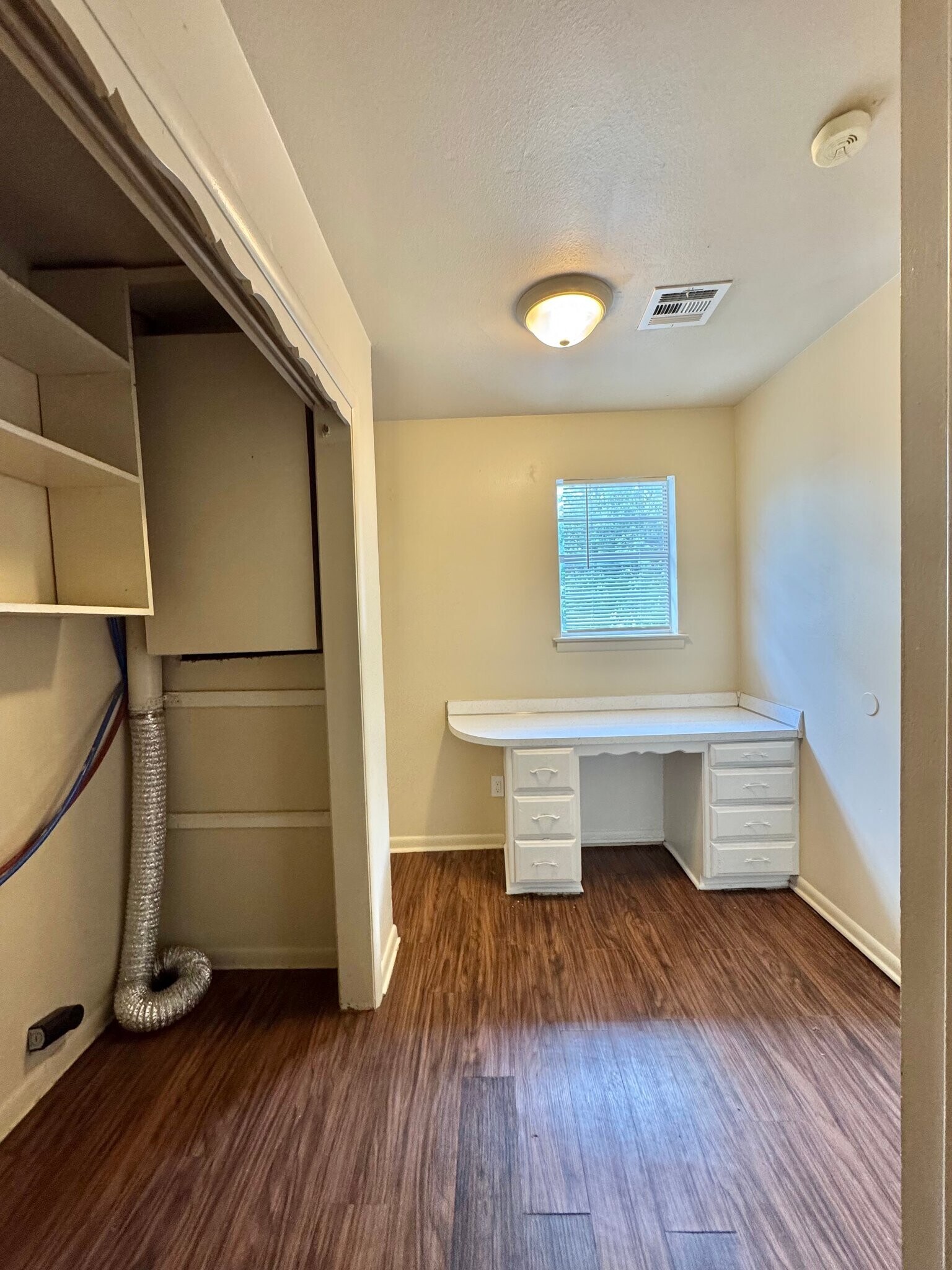 Building Photo - 444 1/2 Babb Dr
