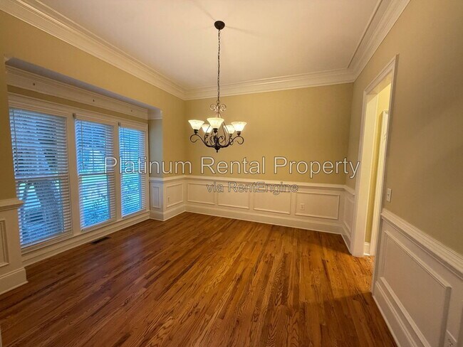 Building Photo - 8015 Wakehurst Pl