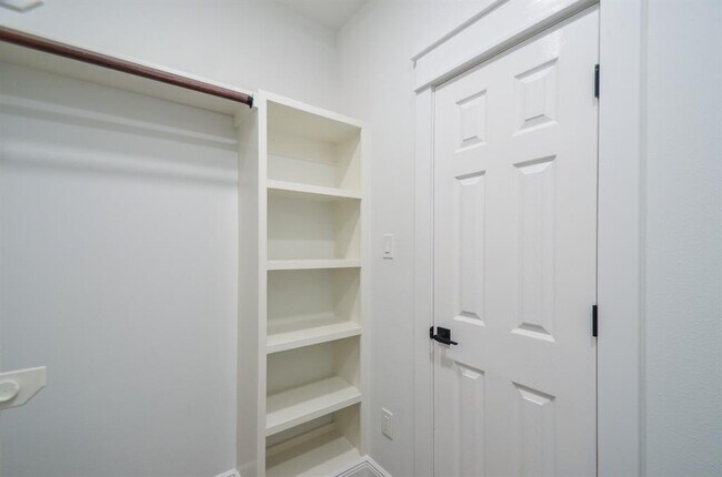 Building Photo - 21527 Black Opal Ln