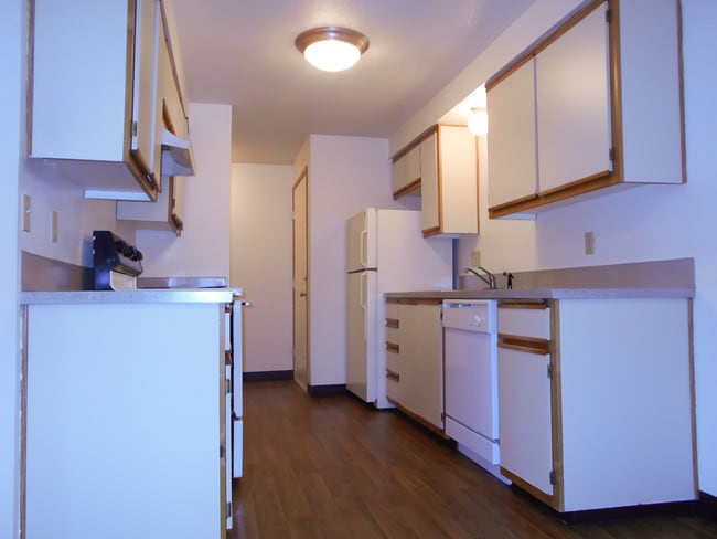 Building Photo - Forest Ridge Apartments