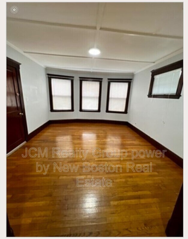 Building Photo - 264 Boston St