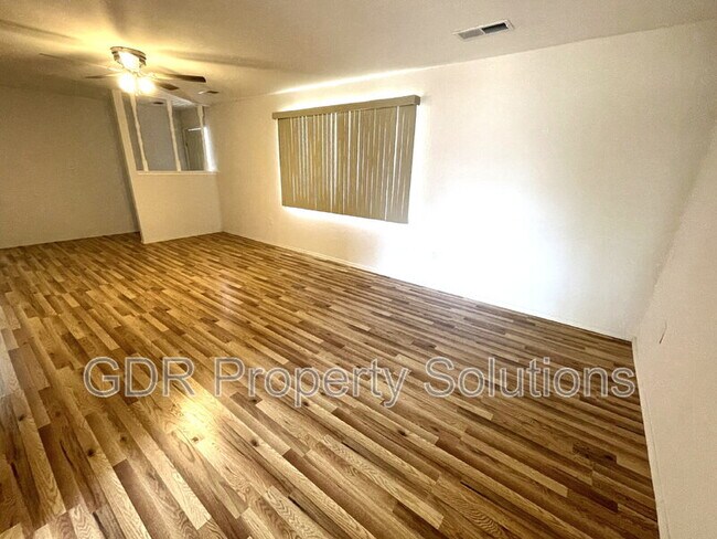 Building Photo - 2240 Stoner St SW