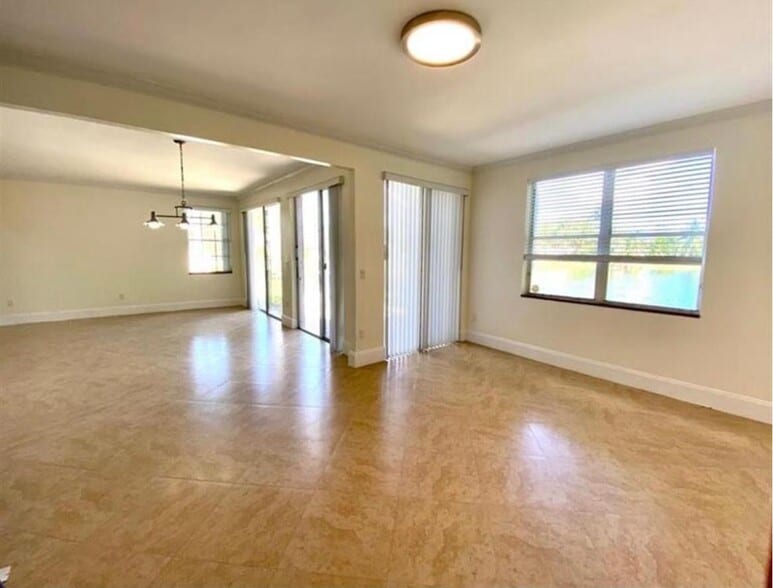 Building Photo - 599 NW 87th Ter