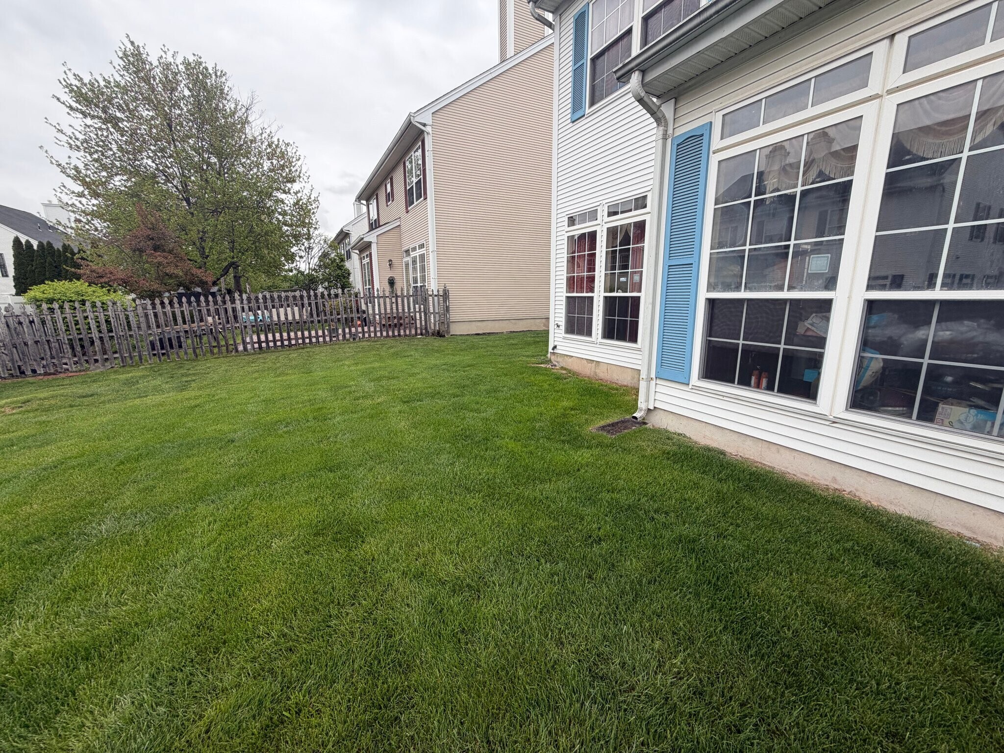 Building Photo - 39 Cartier Dr