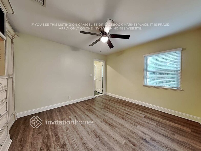 Building Photo - 2906 N Frederic St