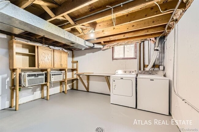 Building Photo - 5828 S Pearl St