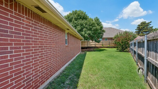 Building Photo - Modern Comfort in Deer Creek School District