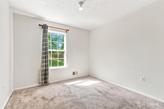 Building Photo - 17 Prestwick Way