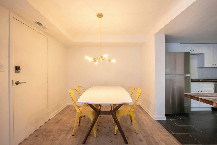 Building Photo - 1321 I St NE