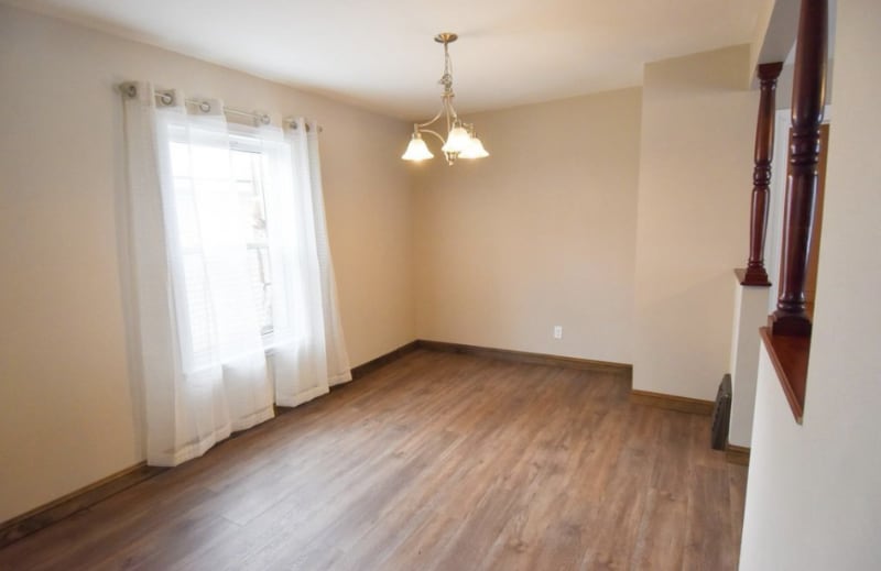 Building Photo - 204 Conley Ave S