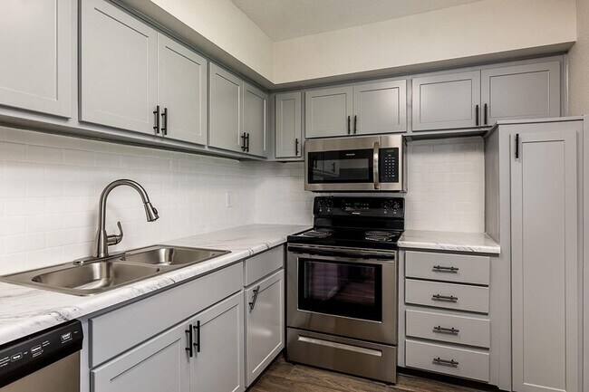 Interior Photo - The Lennox @ Tempe
