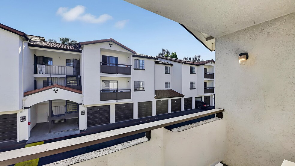 Building Photo - Barham Villas