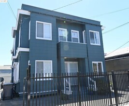 Building Photo - 685 37th St