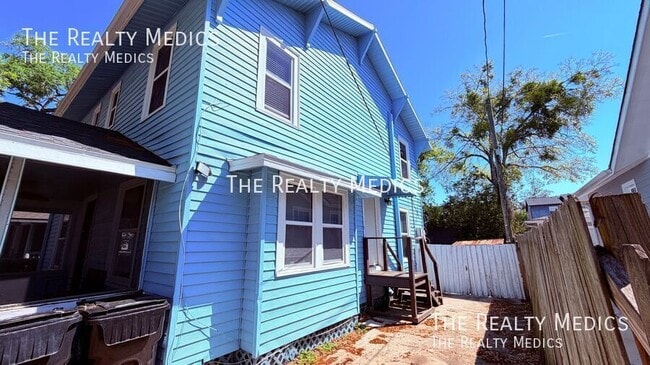 Building Photo - 35 Hill Ave