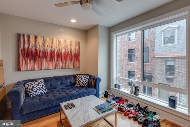 Building Photo - 2022 Kimball St