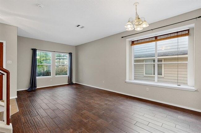 Building Photo - 319 Bandstand Ln