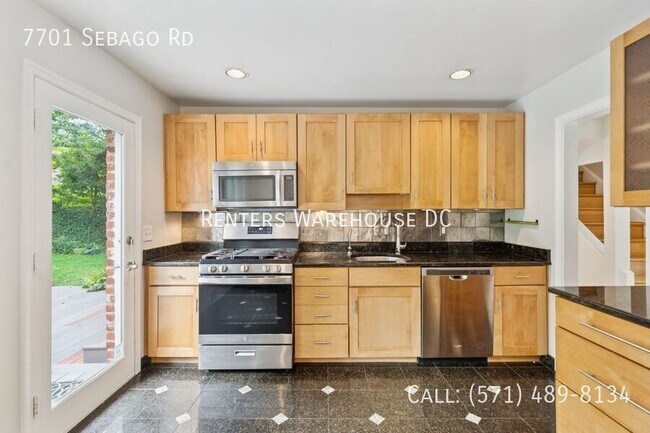Building Photo - 7701 Sebago Rd