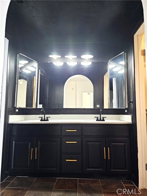 Building Photo - 2723 Lake Pointe Dr