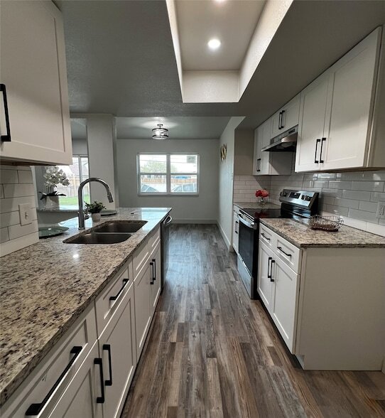 Building Photo - 2505 Clearwood Dr