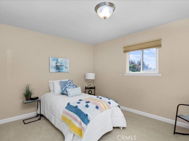 Building Photo - 735 Cabrillo Pl